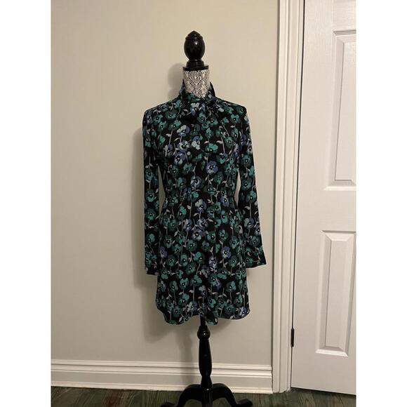 Aritzia Dresses & Skirts - Aritzia Sunday Best printed dress M